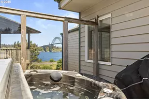 238 SW 27th St, Newport, OR 97365 - Photo 25