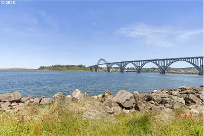238 SW 27th St, Newport, OR 97365 - Photo 31