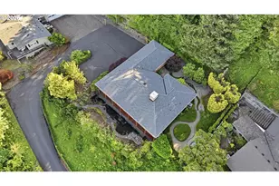 2109 NW Couch St, Camas, WA 98607 - Photo 35