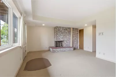 2109 NW Couch St, Camas, WA 98607 - Photo 23