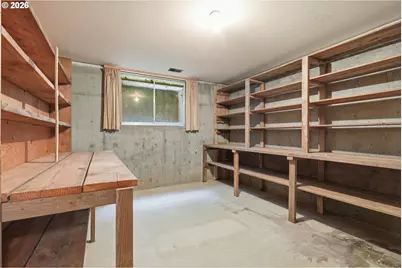 2109 NW Couch St, Camas, WA 98607 - Photo 25