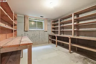 2109 NW Couch St, Camas, WA 98607 - Photo 25