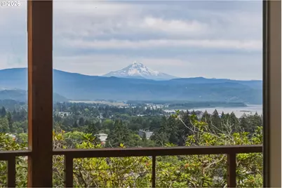 2109 NW Couch St, Camas, WA 98607 - Photo 13