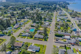 401 S Marple St, Coos Bay, OR 97420 - Photo 11