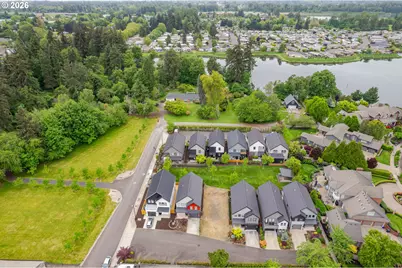 1921 Elkhorn Dr, Eugene, OR 97408 - Photo 15