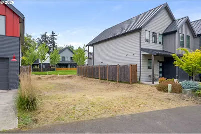 1921 Elkhorn Dr, Eugene, OR 97408 - Photo 3