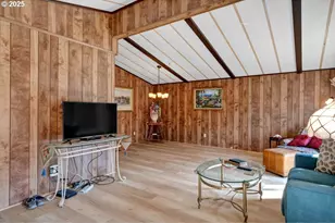 1601 Rhododendron Dr, Florence, OR 97439 - Photo 7