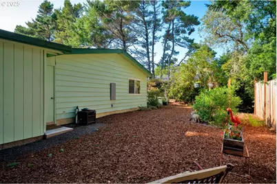 1601 Rhododendron Dr #521, Florence, OR 97439 - Photo 37