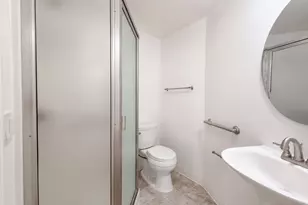 5810 NW Landing Dr, Portland, OR 97229 - Photo 3