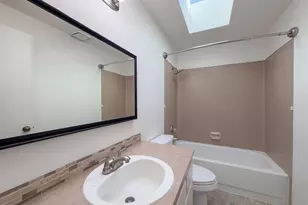 5810 NW Landing Dr, Portland, OR 97229 - Photo 11