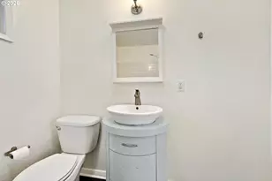 137 SE 73rd Ave, Portland, OR 97215 - Photo 15