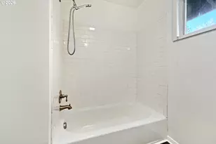 137 SE 73rd Ave, Portland, OR 97215 - Photo 13