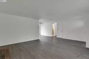 87729 Blek Dr, Veneta, OR 97487 - Photo 11