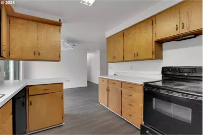 87729 Blek Dr, Veneta, OR 97487 - Photo 7