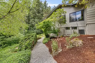 8560 SW Gayle Ln, Portland, OR 97225 - Photo 45