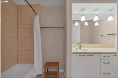 2445 NW Westover Rd #209, Portland, OR 97210 - Photo 19