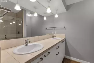 2445 NW Westover Rd, Portland, OR 97210 - Photo 11