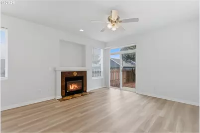 4236 NE 76th Ave, Portland, OR 97218 - Photo 9