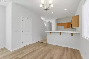 4236 NE 76th Ave, Portland, OR 97218 - Photo 5