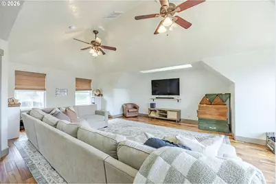 6885 Simeon Dr, Springfield, OR 97478 - Photo 23