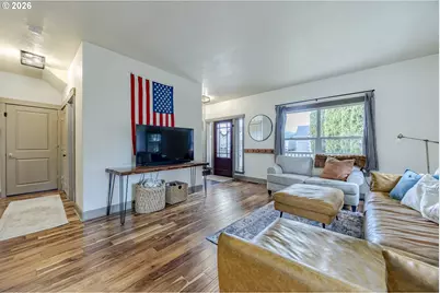 6885 Simeon Dr, Springfield, OR 97478 - Photo 9