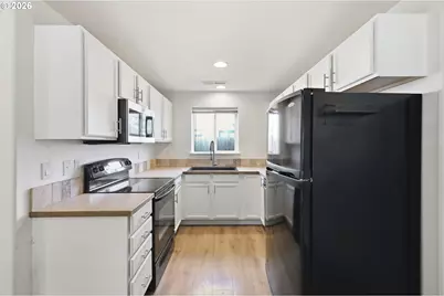 5754 Orchid Ln, Springfield, OR 97478 - Photo 9