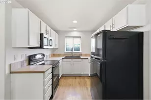 5754 Orchid Ln, Springfield, OR 97478 - Photo 9