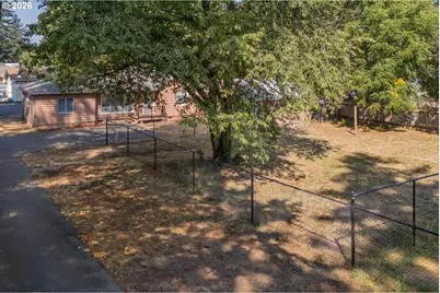 1745 SE 176th Ave, Portland, OR 97233 - Photo 35