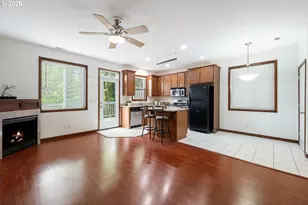 810 E Ninth St, Newberg, OR 97132 - Photo 5