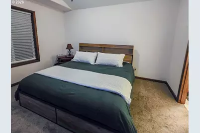 810 E 9th St #B8, Newberg, OR 97132 - Photo 9