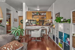 1030 NW Johnson St, Portland, OR 97209 - Photo 7