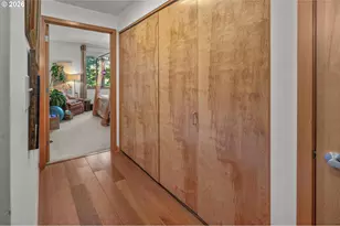 1030 NW Johnson St, Portland, OR 97209 - Photo 13