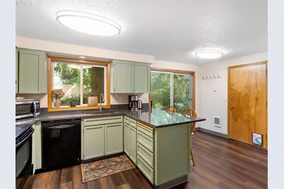 68295 E Twinberry Loop, Welches, OR 97067 - Photo 9