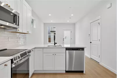 4063 SW McKinley #35, Gresham, OR 97080 - Photo 5