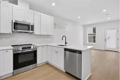 4063 SW McKinley #35, Gresham, OR 97080 - Photo 3