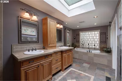 107 Garibaldi St, Lake Oswego, OR 97035 - Photo 19