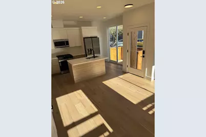 2387 SE 43rd Ave, Portland, OR 97206 - Photo 3