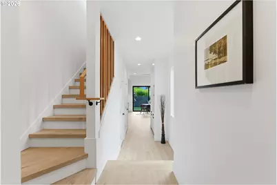 9261 SW 1st Ave, Portland, OR 97219 - Photo 5