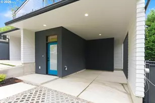 9261 SW 1st Ave, Portland, OR 97219 - Photo 3