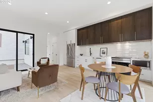 9261 SW 1st Ave, Portland, OR 97219 - Photo 15