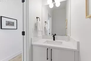 9261 SW 1st Ave, Portland, OR 97219 - Photo 17