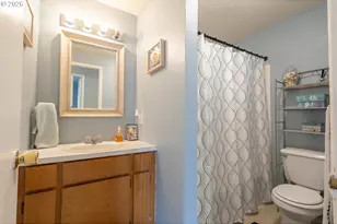 325 NW Denton Ave, Dallas, OR 97338 - Photo 17