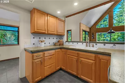 36494 Battle Creek Ln, Astoria, OR 97103 - Photo 19