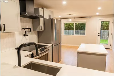 660 SW Coral St, Junction City, OR 97448 - Photo 13