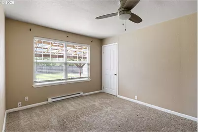 694 32nd St, Springfield, OR 97478 - Photo 23
