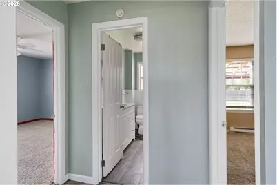 694 32nd St, Springfield, OR 97478 - Photo 19