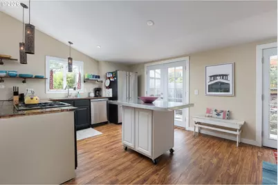 1125 SW Galley Ave, Lincoln City, OR 97367 - Photo 9