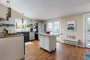 1125 SW Galley Ave, Lincoln City, OR 97367 - Photo 9