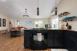 1125 SW Galley Ave, Lincoln City, OR 97367 - Photo 11