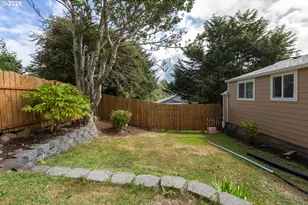 1125 SW Galley Ave, Lincoln City, OR 97367 - Photo 25